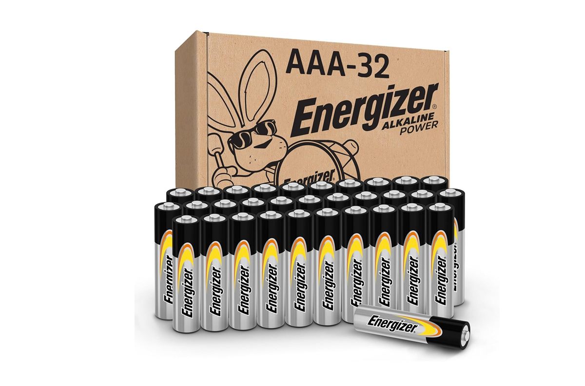 Bulk alkaline AAA batteries for emergency power supply